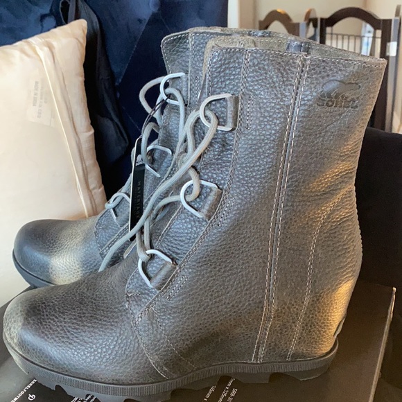 Sorel Joan of Artic Grey Boots SZ 10.5 NEW - Picture 7 of 13